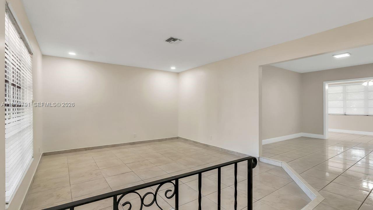 5300 Grant Street Hollywood, FL 33021 - Photo 12 of 46 a view of an empty room