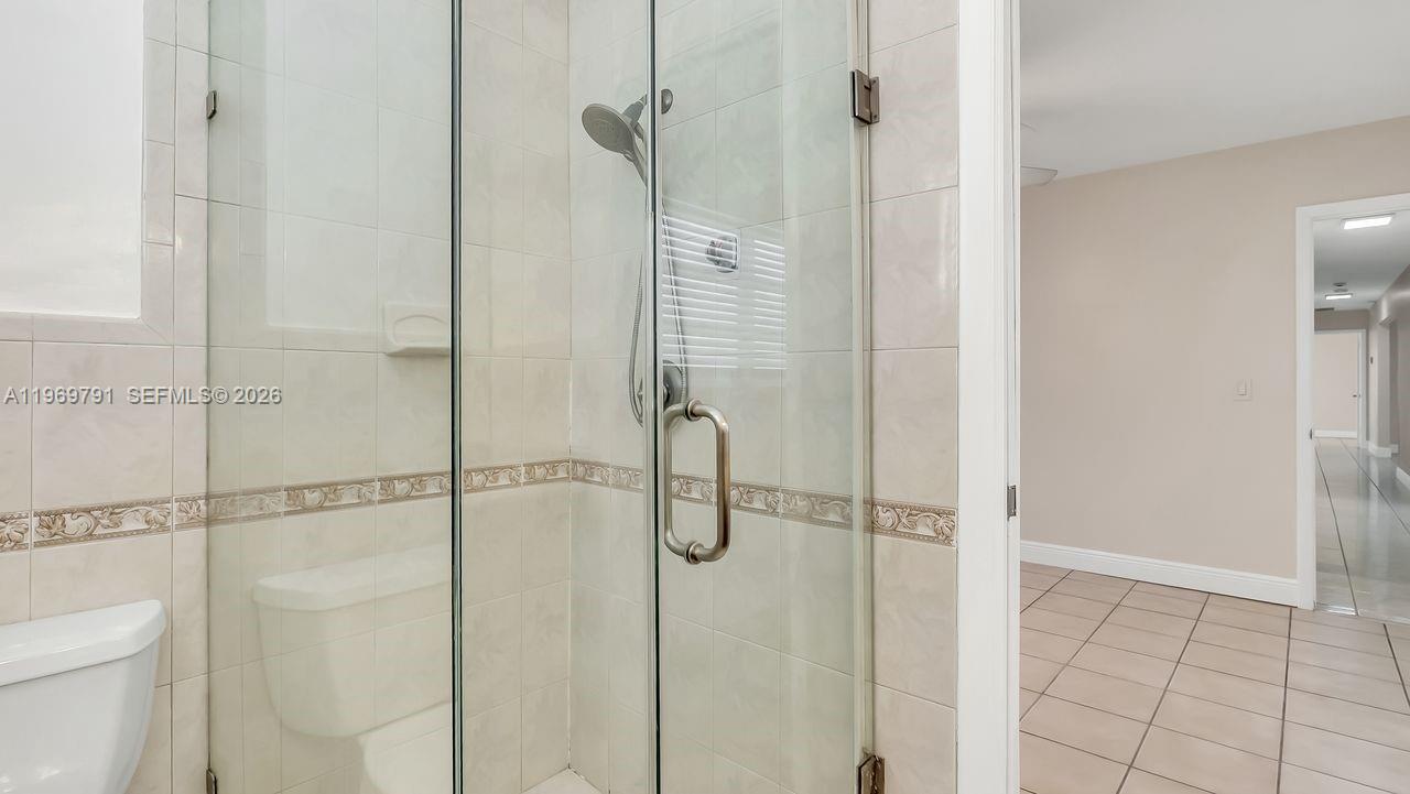 5300 Grant Street Hollywood, FL 33021 - Photo 21 of 46 a bathroom with a shower
