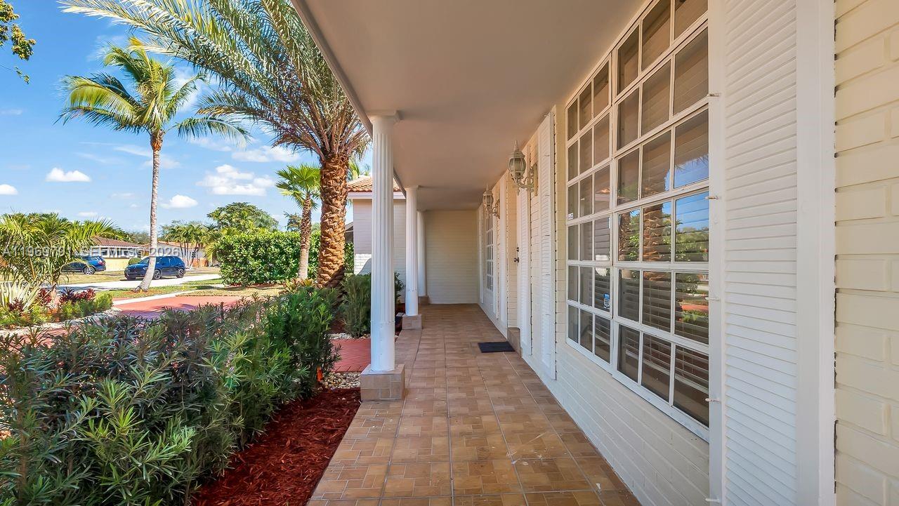 5300 Grant Street Hollywood, FL 33021 - Photo 6 of 46