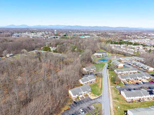 $179,900 | 15 Beacon Court, Lynchburg, VA 24502