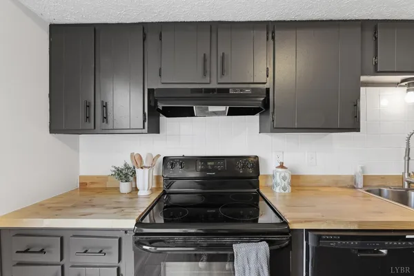 $179,900 | 15 Beacon Court, Lynchburg, VA 24502