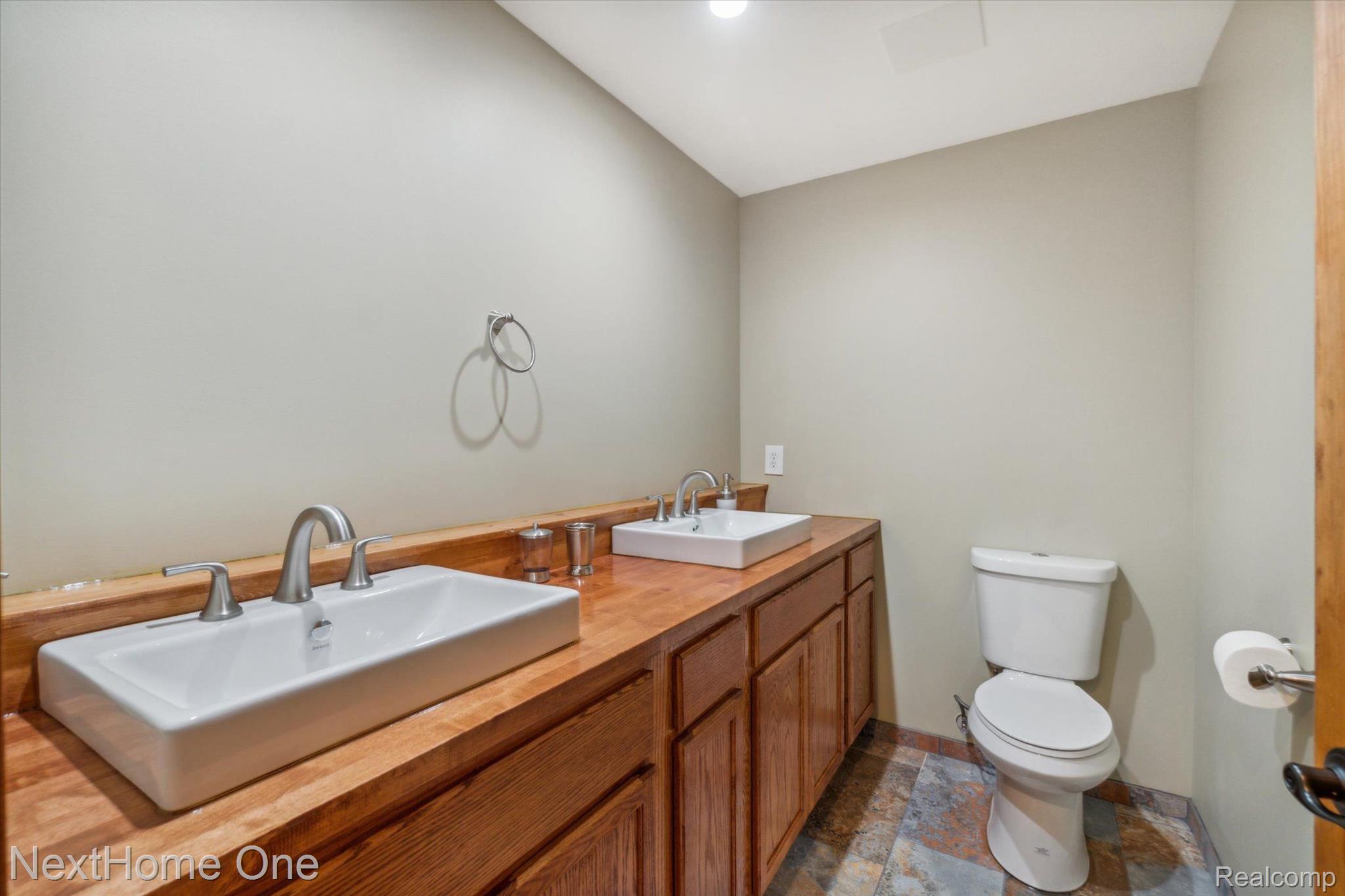 7463 Faussett Road Fenton, MI 48430 - Photo 30 of 53 full basement bath