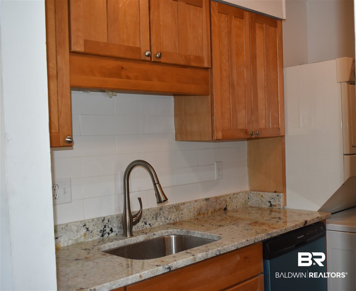 312 Riverbend Drive, Unit 312 Mobile, AL 36605 - Photo 2 of 43