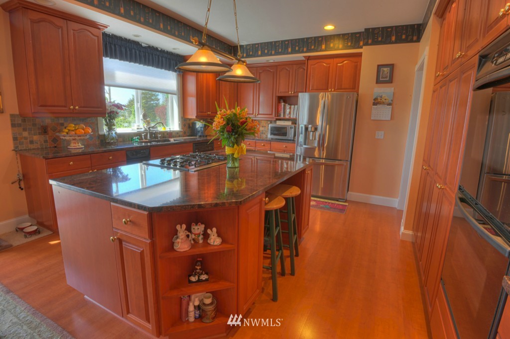 1365 Crosby Road Oak Harbor, WA 98277 - Photo 2 of 25 Gallery Image 2