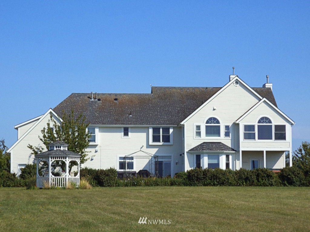 1365 Crosby Road Oak Harbor, WA 98277 - Photo 5 of 25 Gallery Image 5