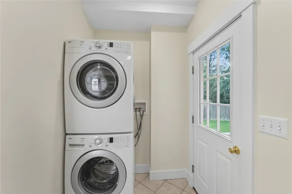 $649,900 | 16 Mechanic Street, South Kingstown, RI 02879