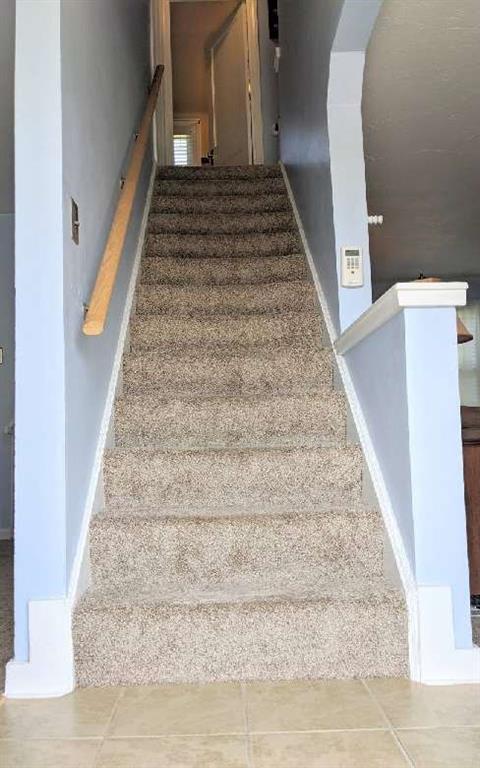 1052 McCoy Road McKees Rocks, PA 15136 - Photo 3 of 20