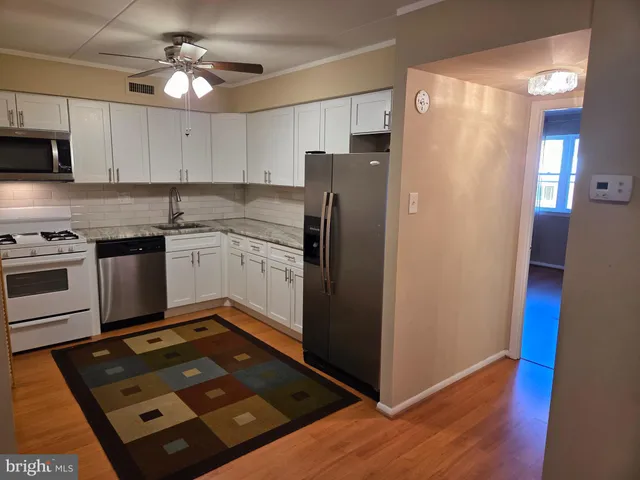 $1,700 | 809 Red Lion Road, Unit B34, Philadelphia, PA 19115