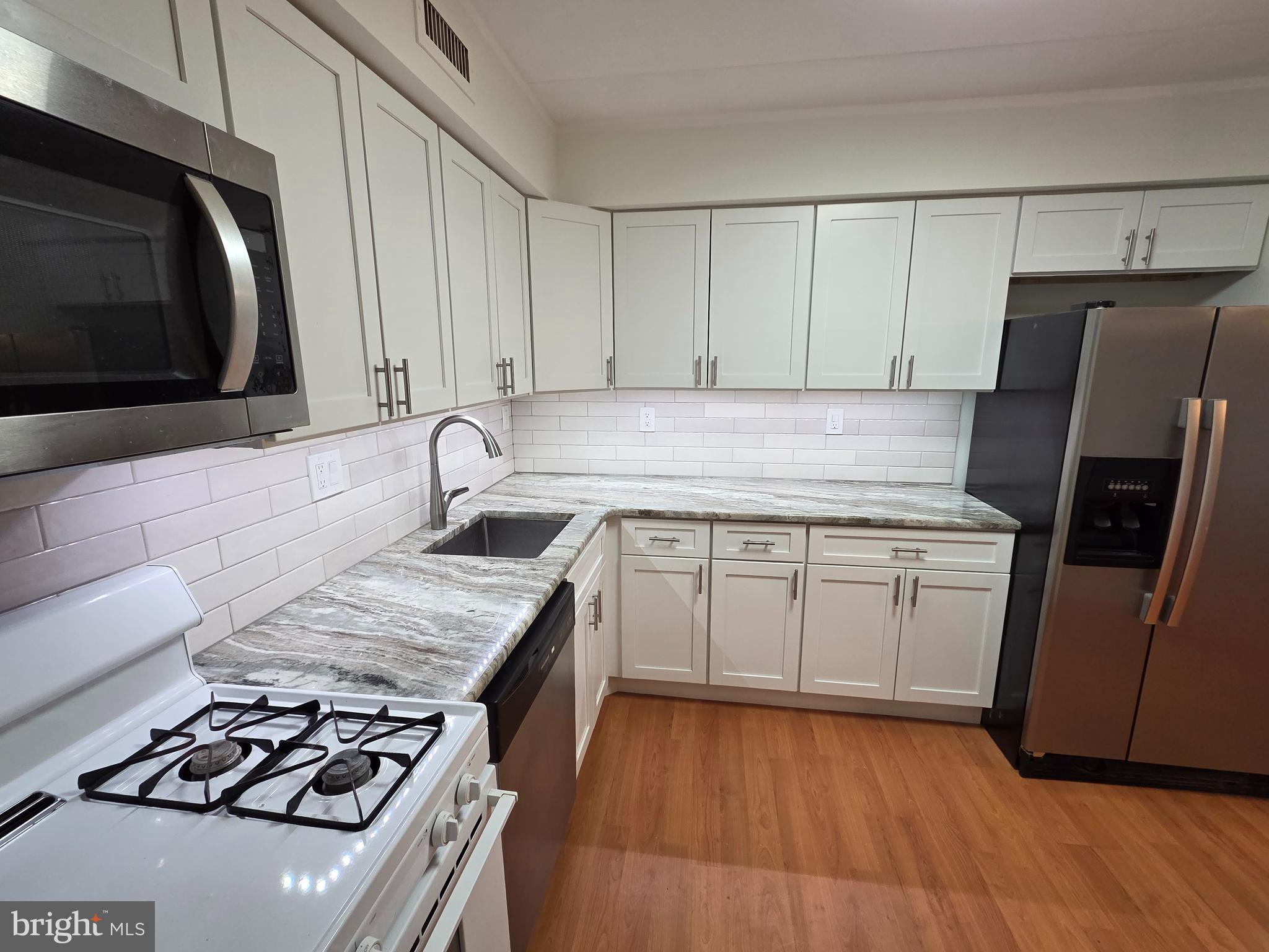 809 Red Lion Road, Unit B34 Philadelphia, PA 19115 - Photo 13 of 14