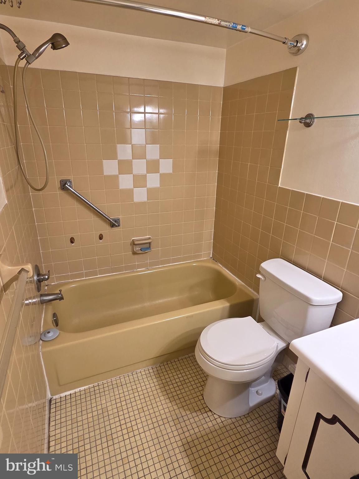 809 Red Lion Road, Unit B34 Philadelphia, PA 19115 - Photo 8 of 14