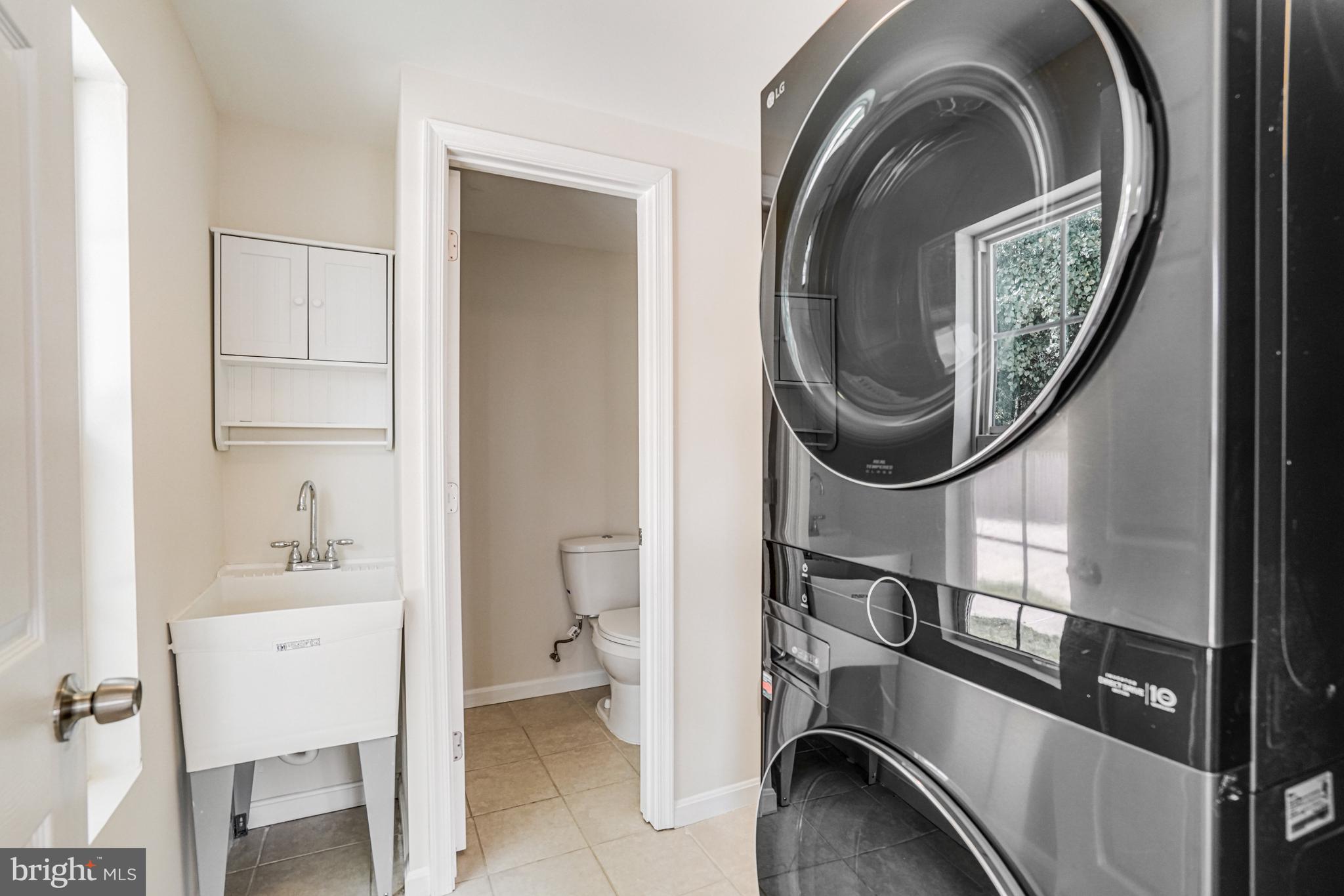 7307 Bonniemill Lane Springfield, VA 22150 - Photo 23 of 61 Laundry Room