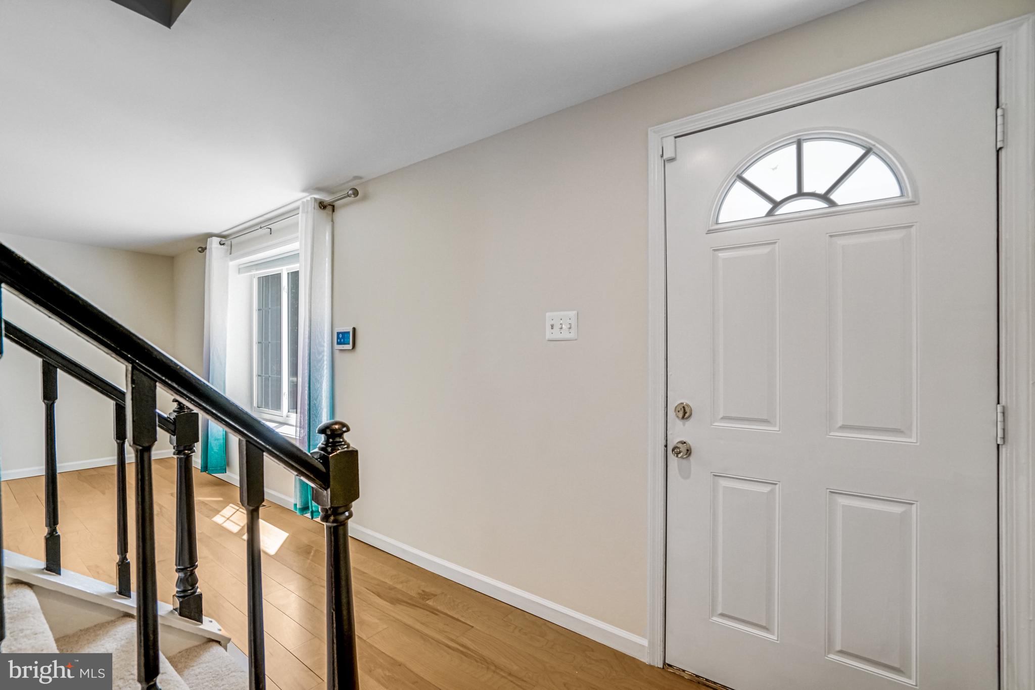 7307 Bonniemill Lane Springfield, VA 22150 - Photo 6 of 61 Foyer