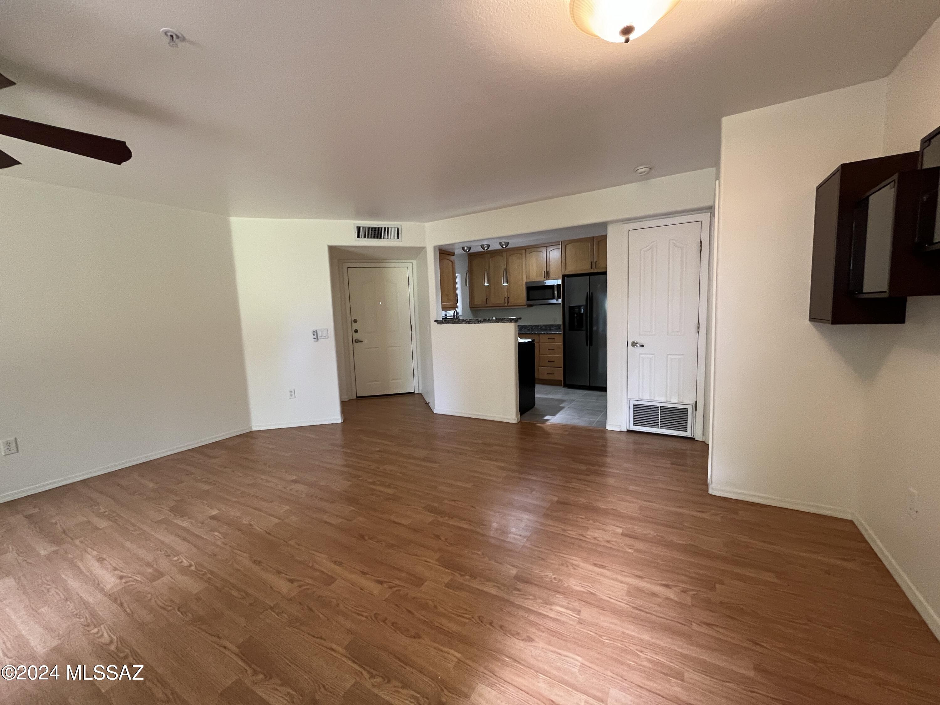5751 North Kolb Road, Unit 2102 Tucson, AZ 85750 - Photo 8 of 25 IMG_3942