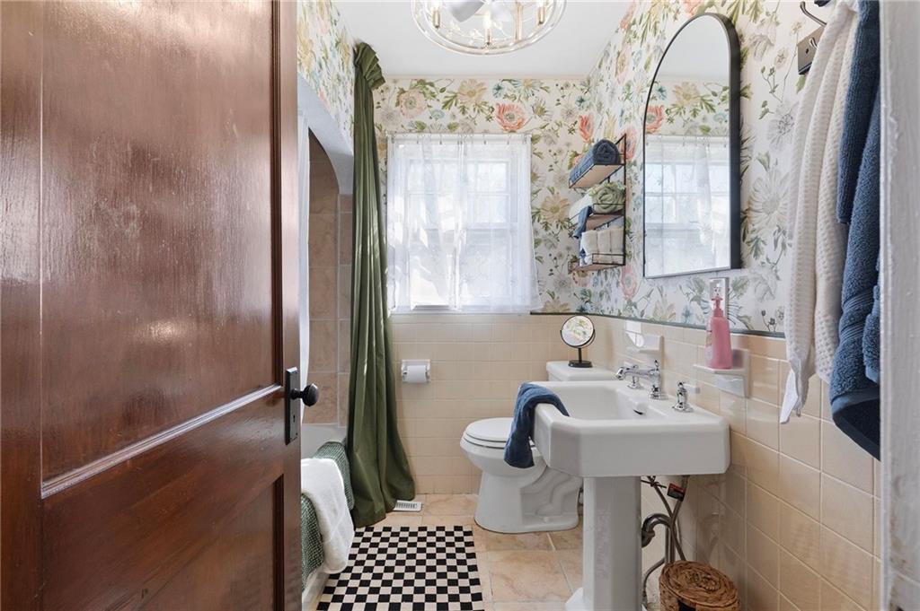 709 North Allen Road Independence, MO 64050 - Photo 12 of 34 Gallery Image 12