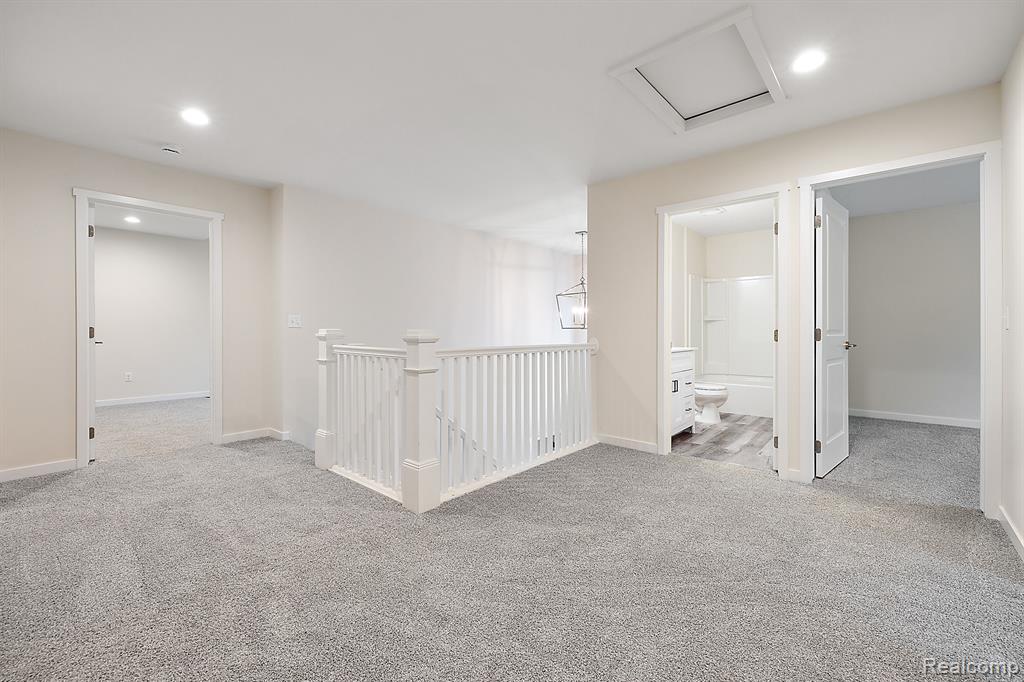 2829 Walsh Drive Rochester Hills, MI 48309 - Photo 19 of 40