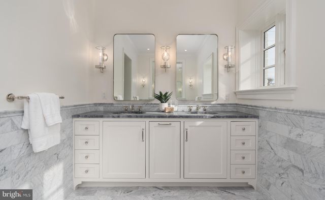 $3,240,000 | 500 Duke Street, Alexandria, VA 22314