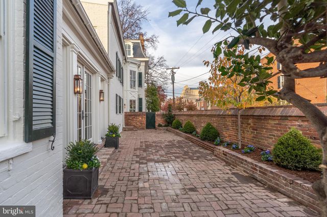 $3,240,000 | 500 Duke Street, Alexandria, VA 22314
