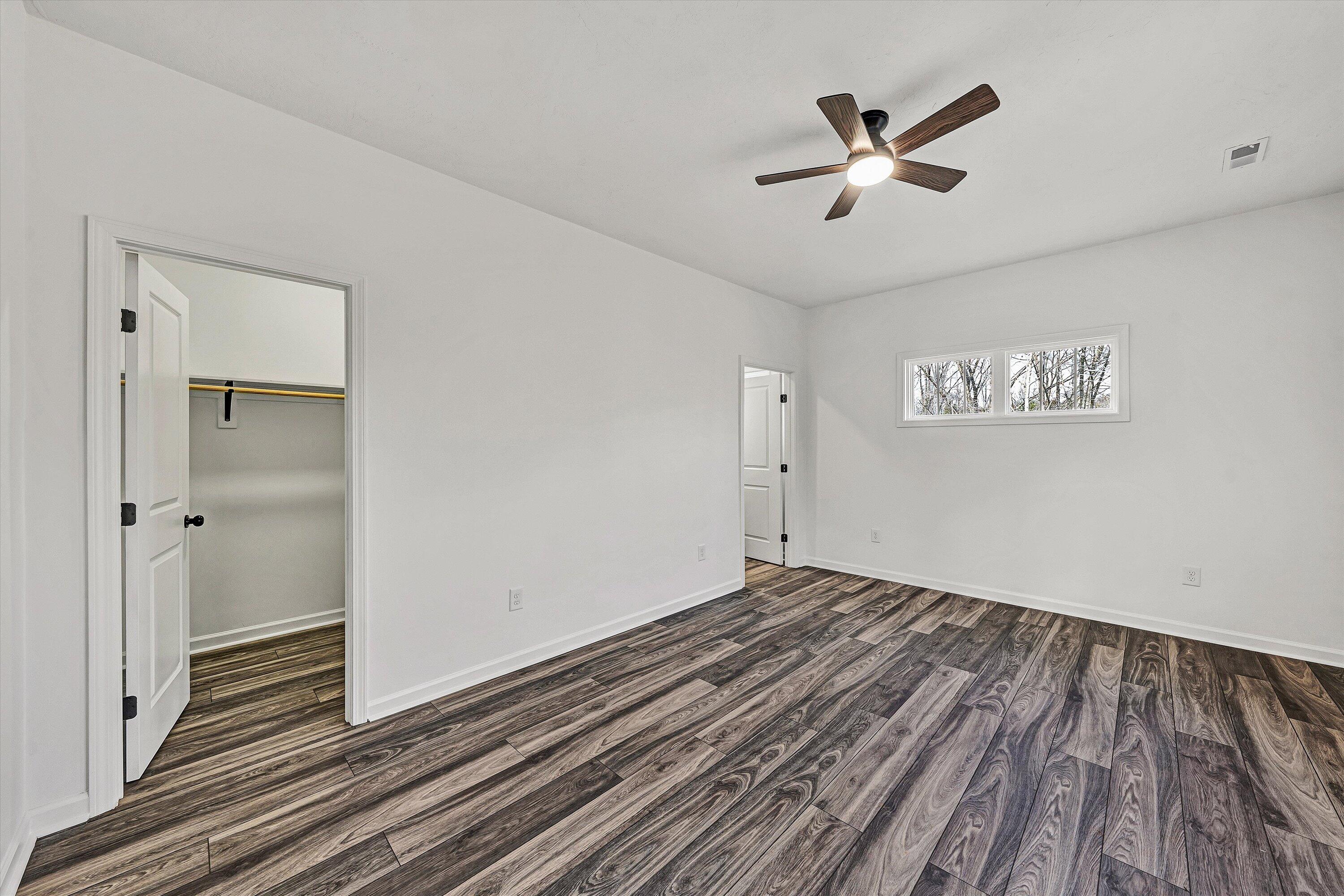 103 Bluff Court Moneta, VA 24121 - Photo 24 of 63 Primary Suite