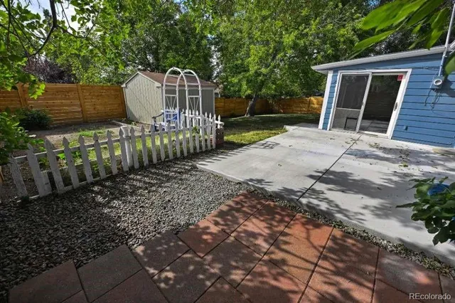 a view of outdoor space yard and deck