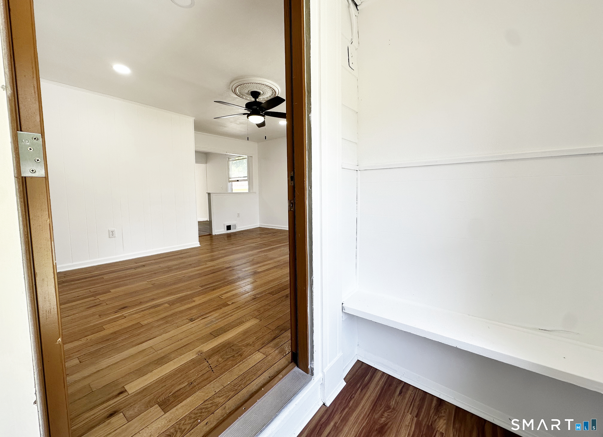 225 Battis Road Hamden, CT 06514 - Photo 3 of 23