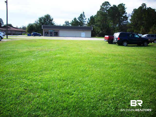 809 East Craig Street Atmore, AL 36502 - Photo 2 of 6