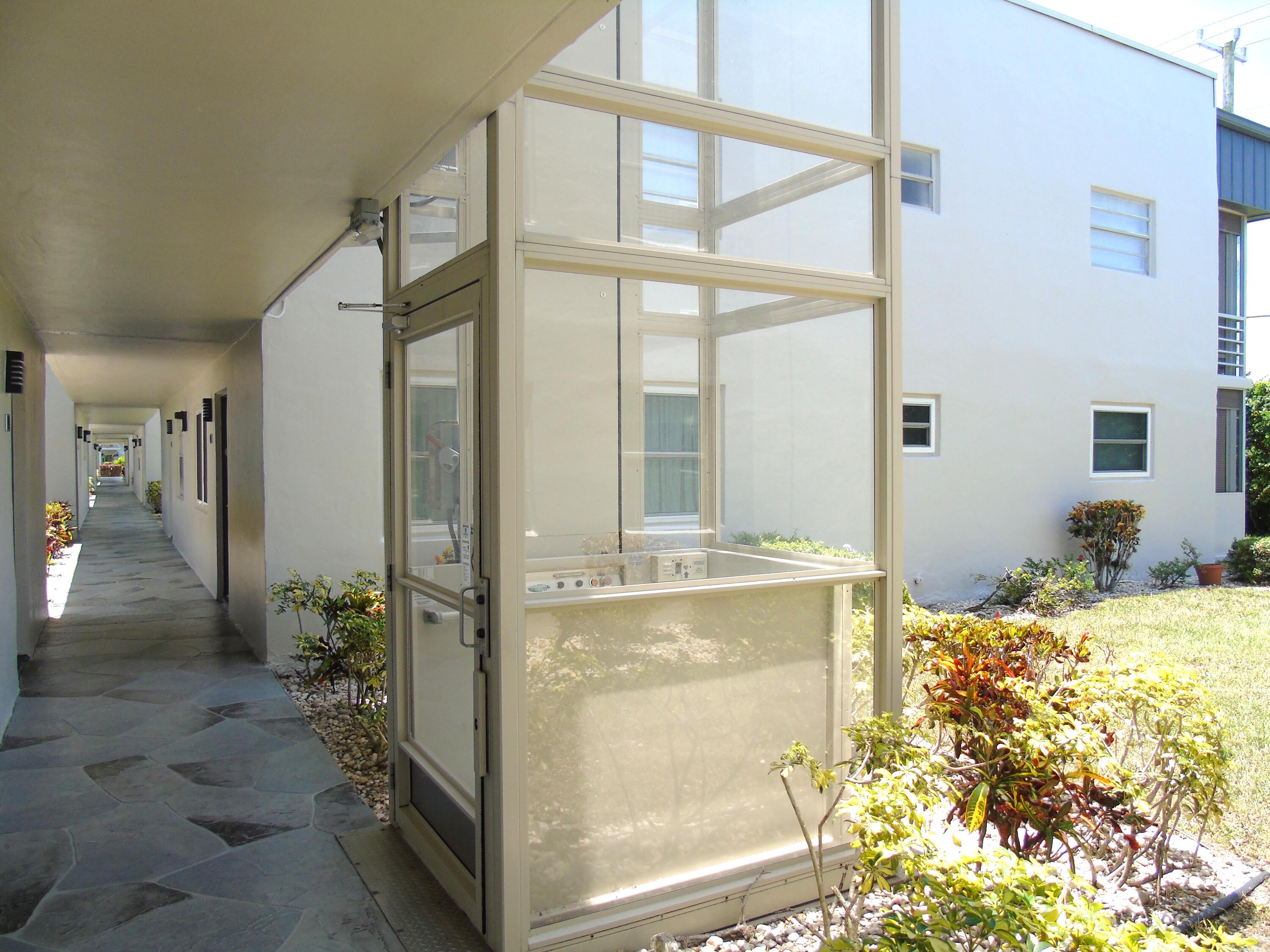 219 Normandy Lane Delray Beach, FL 33484 - Photo 26 of 33