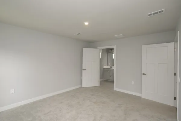 $2,000 | 711 Cottage Drive, Columbia, TN 38401