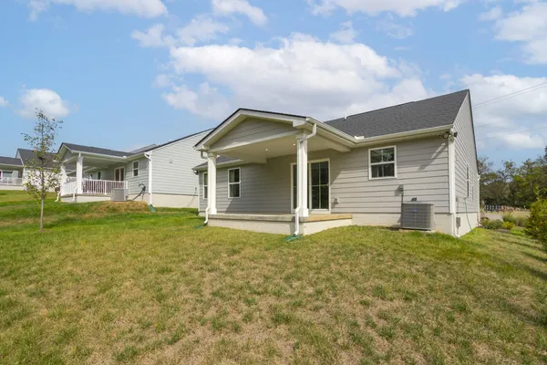 $2,000 | 711 Cottage Drive, Columbia, TN 38401