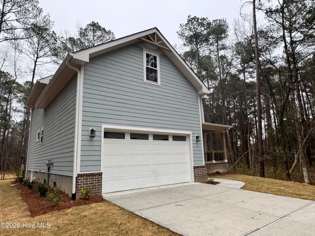 $395,000 | 727 Heartleaf Court, Vass, NC 28394