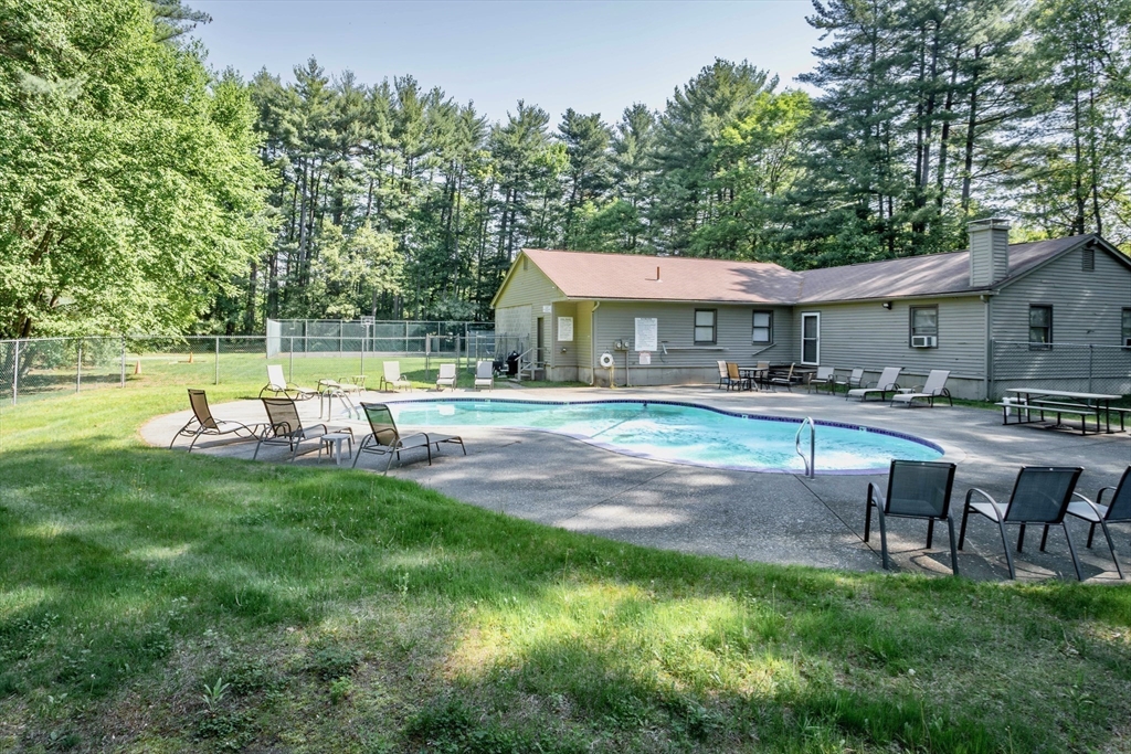 419 Southwick Road, Unit Q71 Westfield, MA 01085 - Photo 39 of 42
