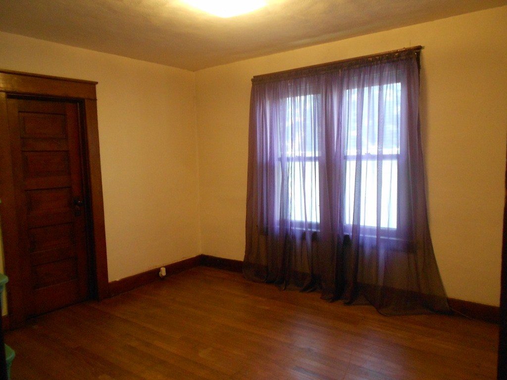 248 Rockingham Avenue Alma, MI 48801 - Photo 12 of 21 1849726-11.JPG