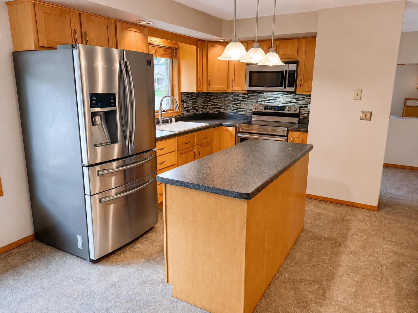 3529 North Morrison Street Appleton, WI 54911 - Photo 8 of 39