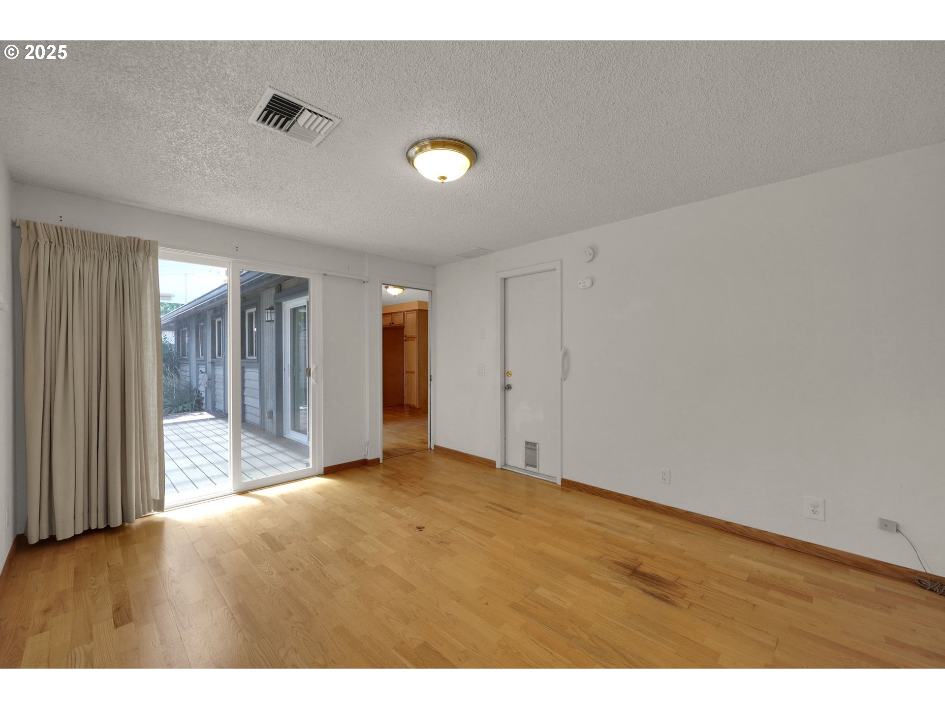 1613 Quaker Street Eugene, OR 97402 - Photo 17 of 46 Gallery Image 17