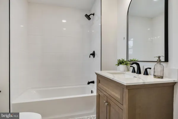$464,900 | 16 West Greenwood Avenue, Oaklyn, NJ 08107