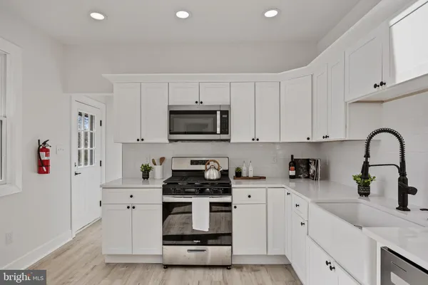 $464,900 | 16 West Greenwood Avenue, Oaklyn, NJ 08107