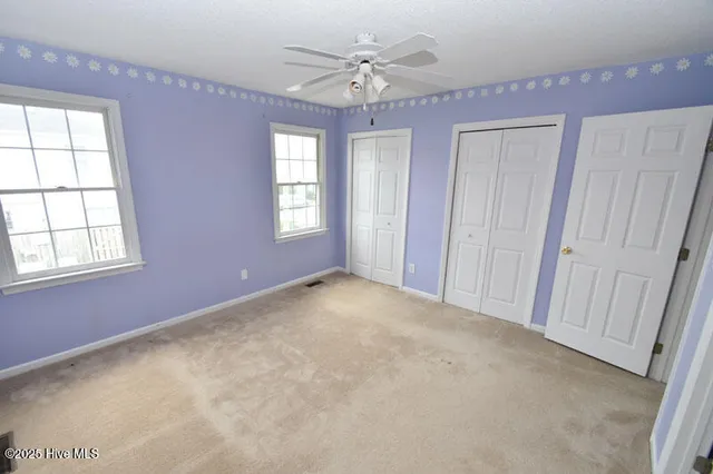 $950 | 3818 Sterling Pointe Drive, Unit J9, Winterville, NC 28590