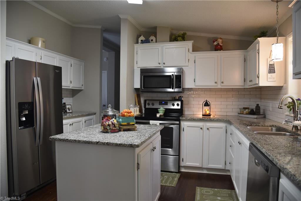 621 Southern Road King, NC 27021 - Photo 8 of 27