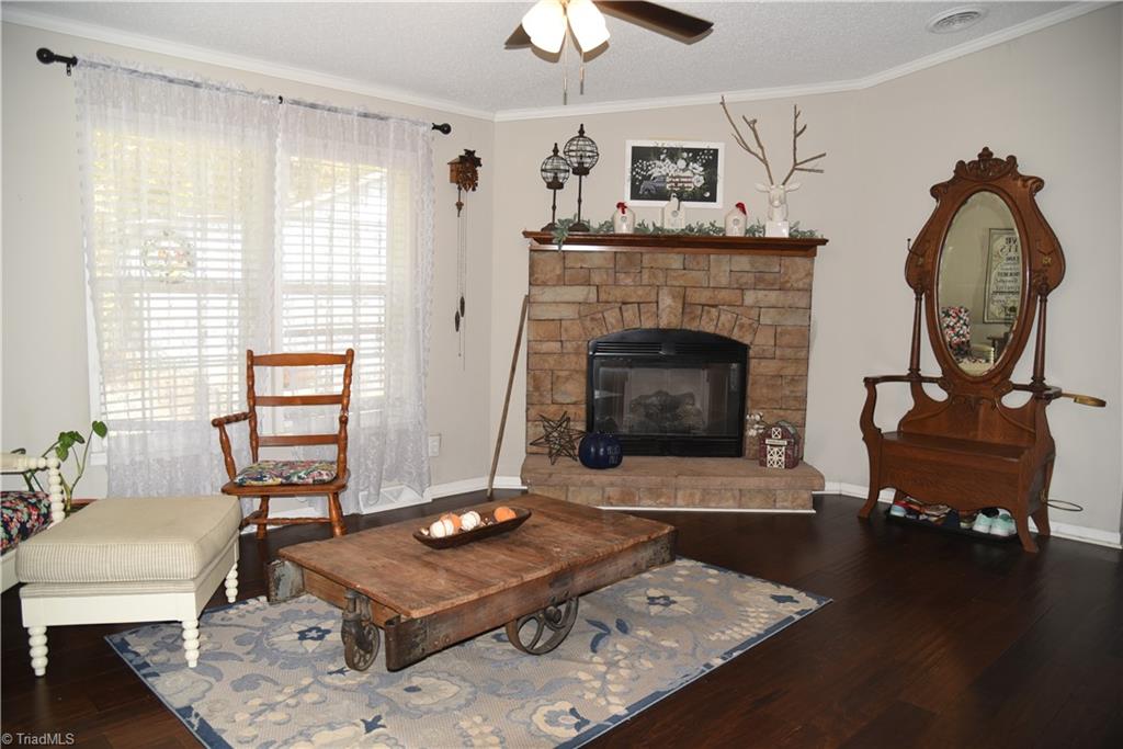 621 Southern Road King, NC 27021 - Photo 10 of 27