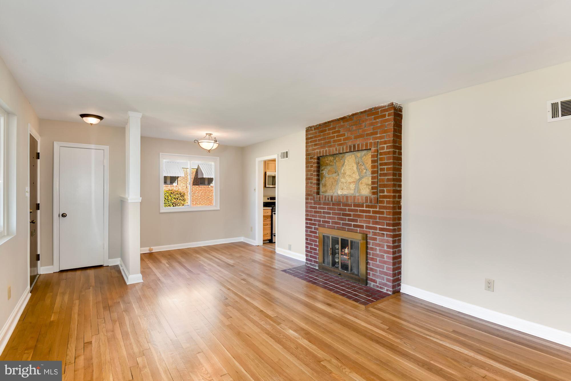 6705 Adelphi Road University Park, MD 20782 - Photo 7 of 35 Front living room