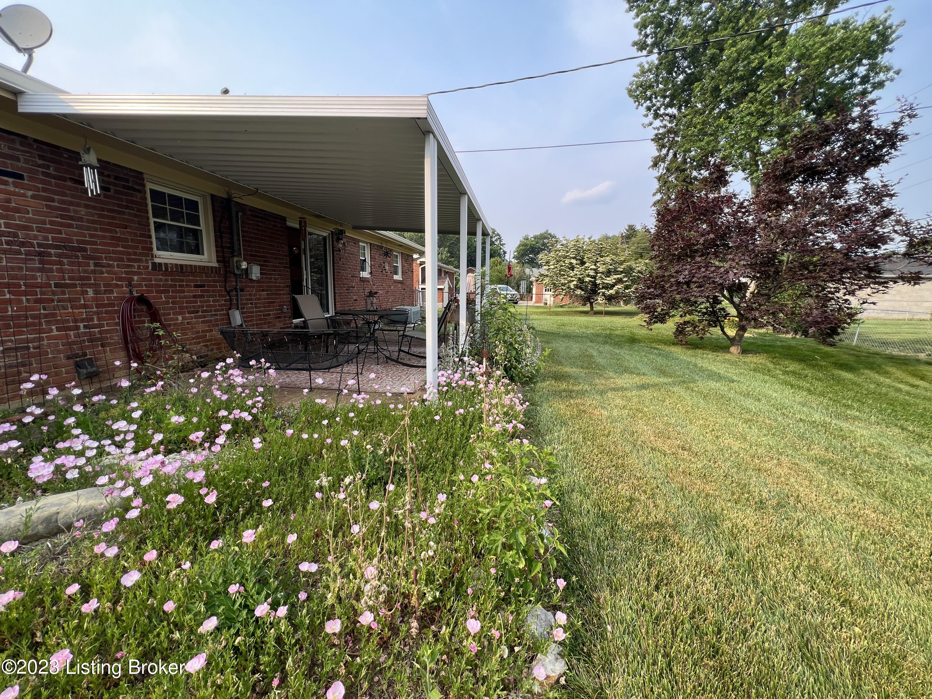 1912 Janlyn Road Louisville, KY 40299 - Photo 26 of 42 1912 Janlyn Rd