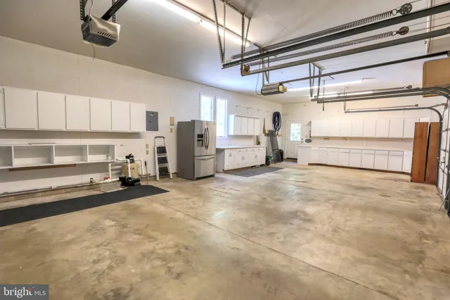 $960,000 | 29247 White Pine Lane, Milton, DE 19968