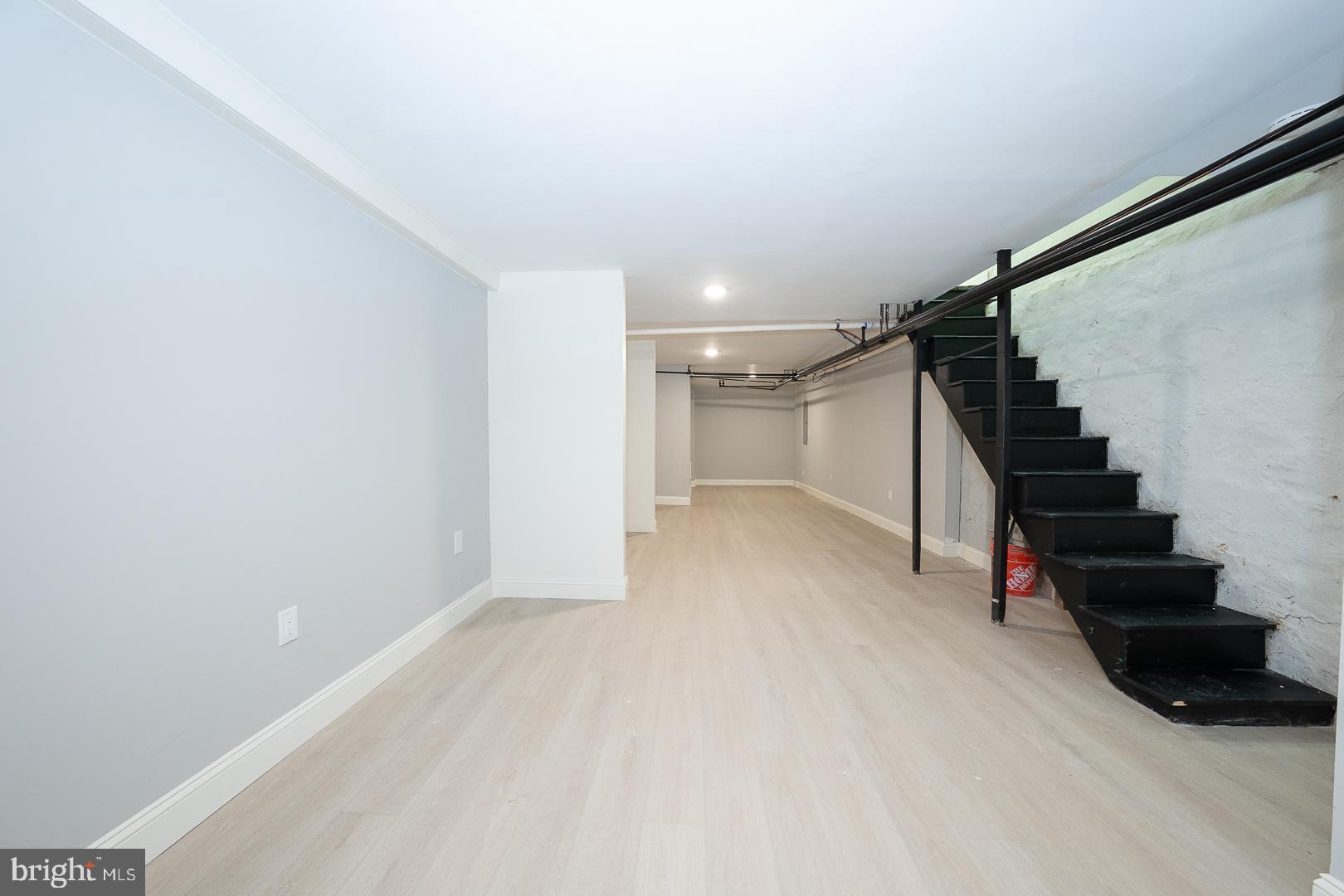 91 Lamport Road Upper Darby, PA 19082 - Photo 35 of 44