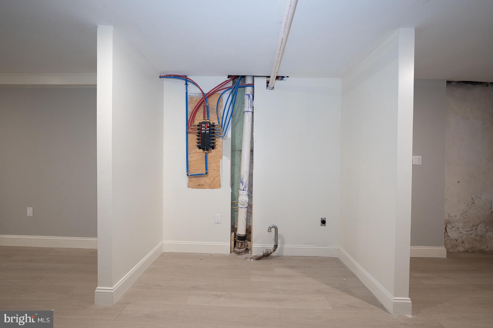 91 Lamport Road Upper Darby, PA 19082 - Photo 38 of 44