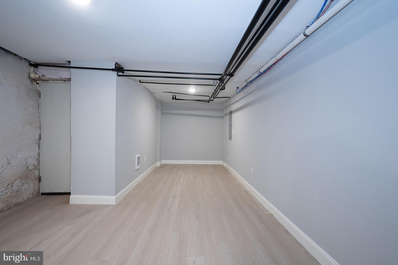 91 Lamport Road Upper Darby, PA 19082 - Photo 39 of 44