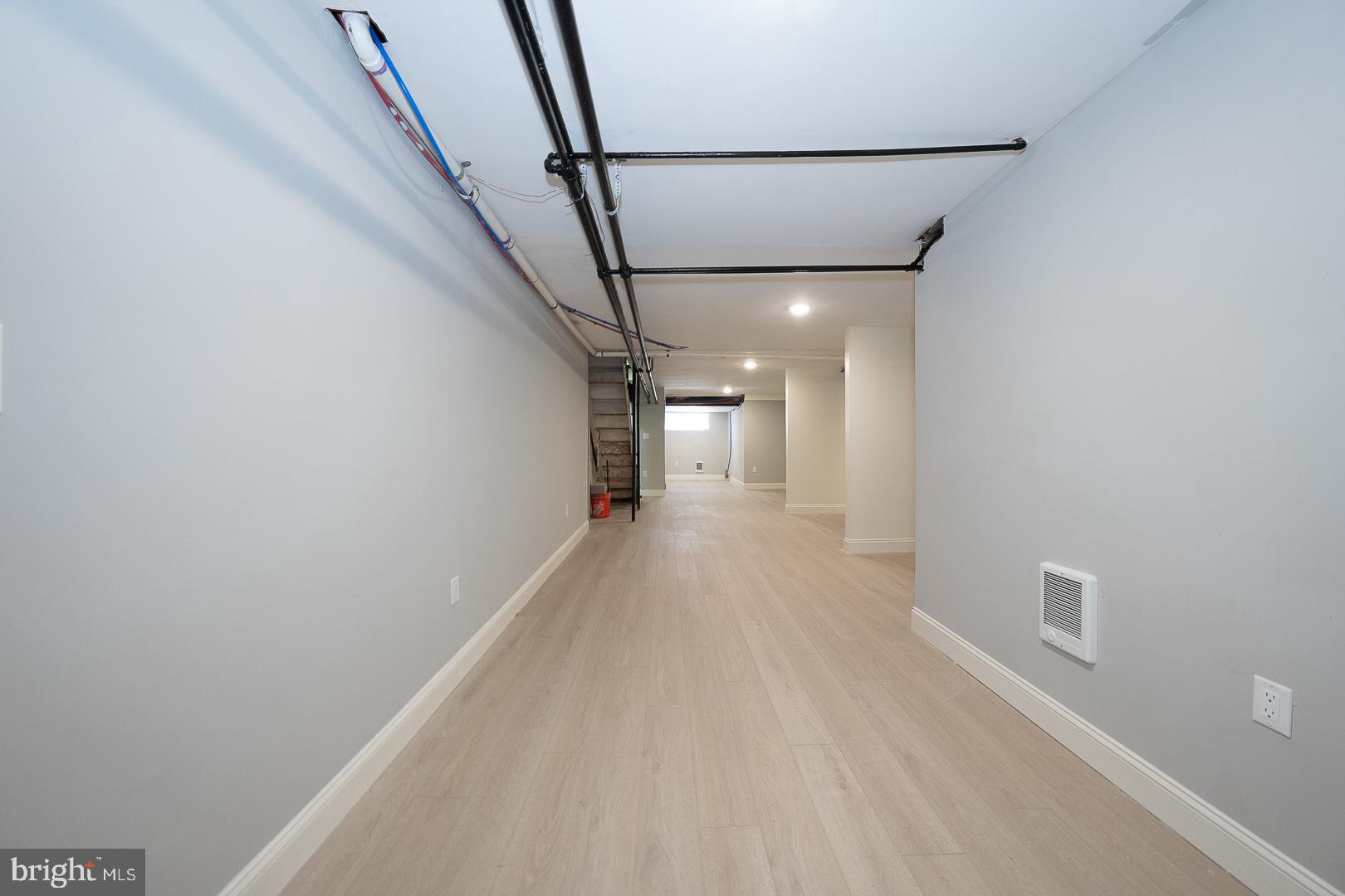 91 Lamport Road Upper Darby, PA 19082 - Photo 40 of 44