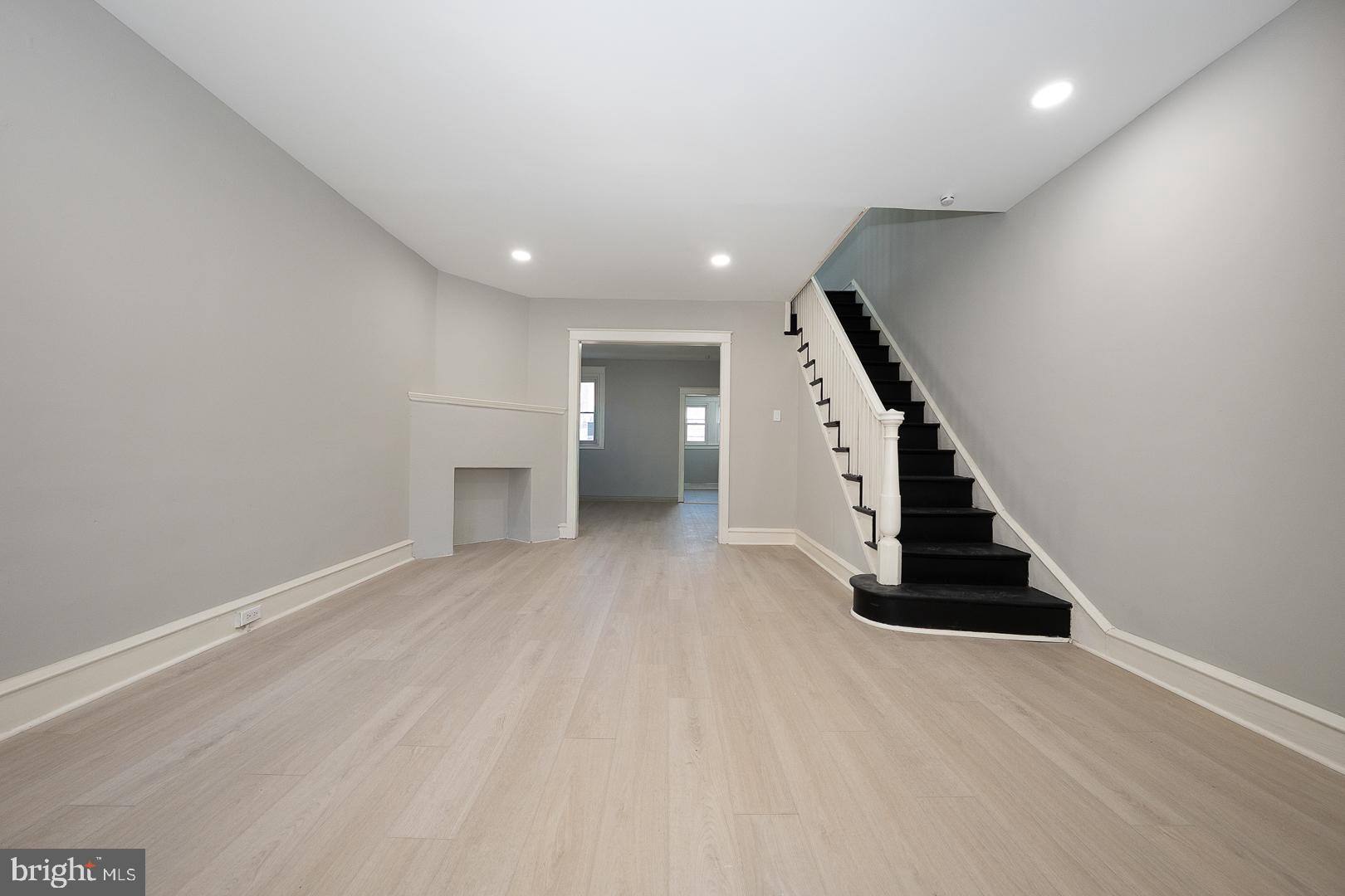 91 Lamport Road Upper Darby, PA 19082 - Photo 10 of 44