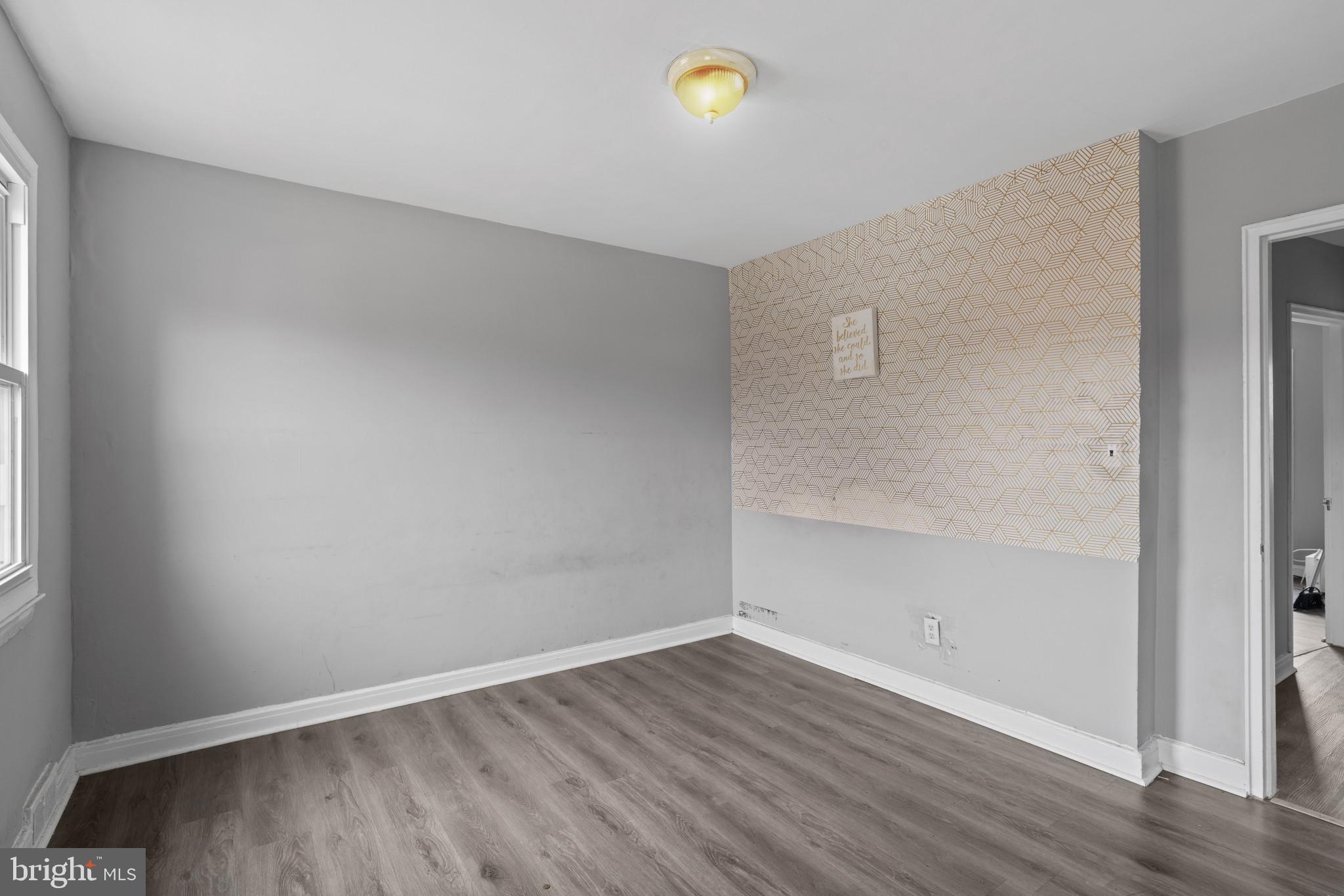 38 Hillvale Road Baltimore, MD 21229 - Photo 15 of 27 Second bedroom