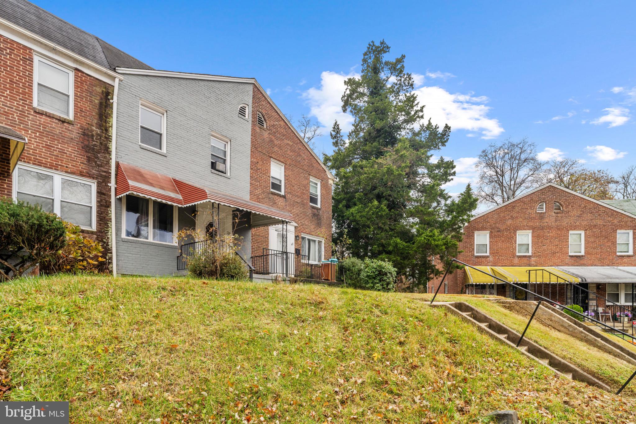 38 Hillvale Road Baltimore, MD 21229 - Photo 3 of 27 Front of home