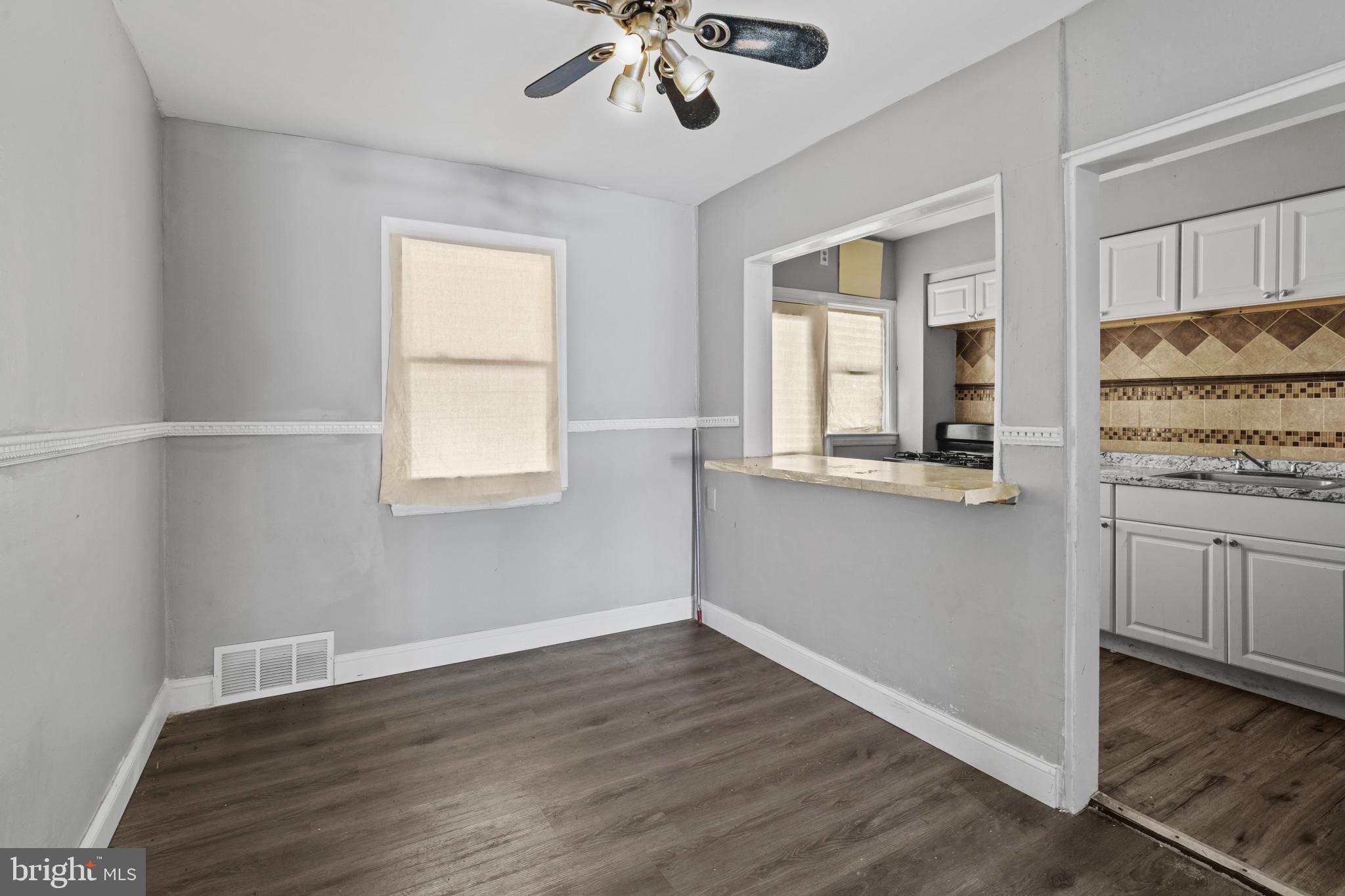 38 Hillvale Road Baltimore, MD 21229 - Photo 8 of 27 Dining area
