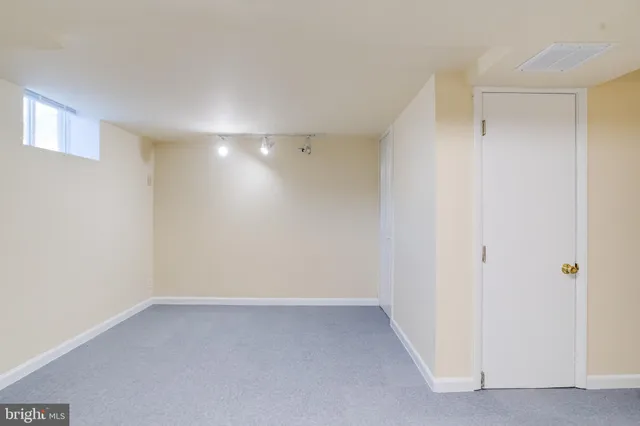 $2,400 | 5570 Channing Road, Baltimore, MD 21229